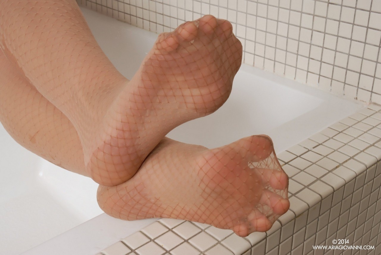 Aria Giovanni Feet