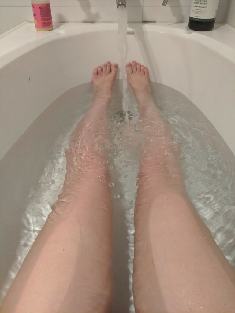 Eva May 3 Feet (2 photos)