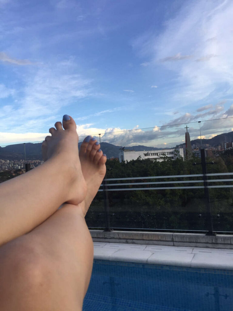 Yenifer Chp Feet (8 pictures)