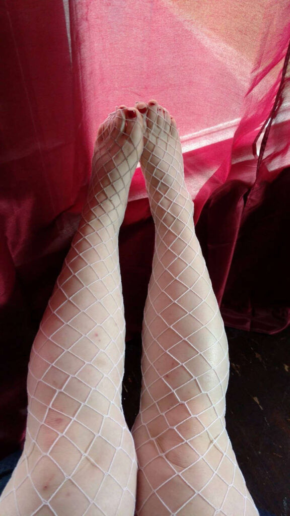 Mistress Sassy Feet (9 images)