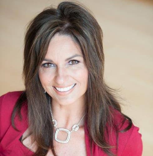 Maryellen Pann Bio, Age, Husband, Daughter, Fox43, Height, Net Worth, Salary