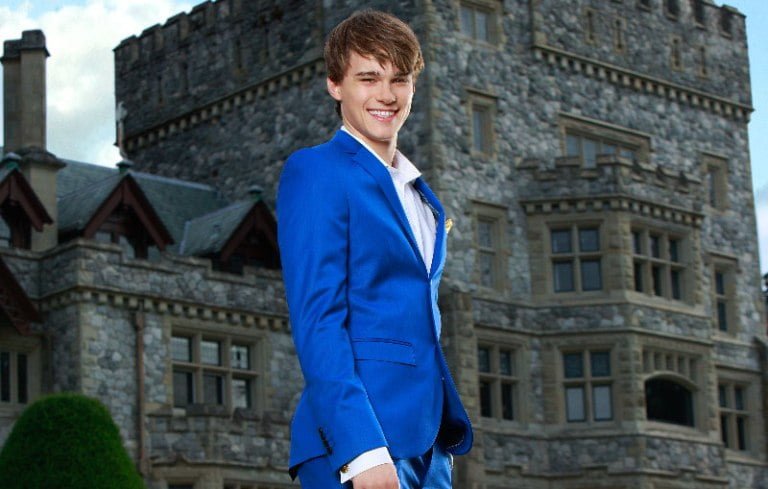 Mitchell Hope Age, Abs, Height, Dating, Girlfriend, Wiki, Bio » Celebily