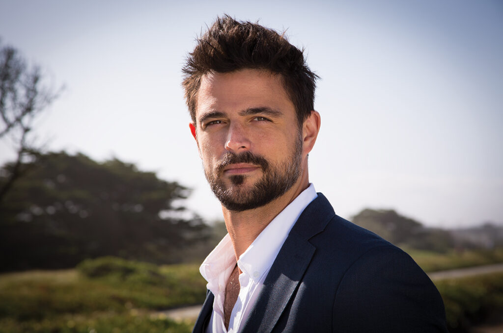 John Gidding Bio, Age, Weight, Height, Family, Partner, Net Worth