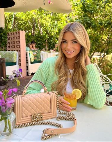 Amber Lancaster’s ex-husband, boyfriend and son: who is he dating?