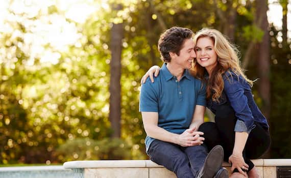 Joel Osteen Bio, Age, Family, Education, Wife, Kids, House, Books, Net Worth