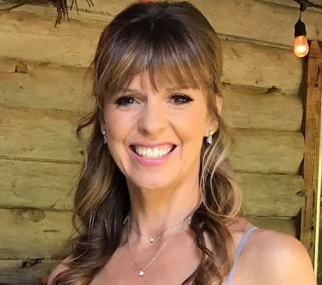 Victoria Stilwell Bio, Books, Sky TV, Age, Family, Husband, Height, Net Worth, Salary