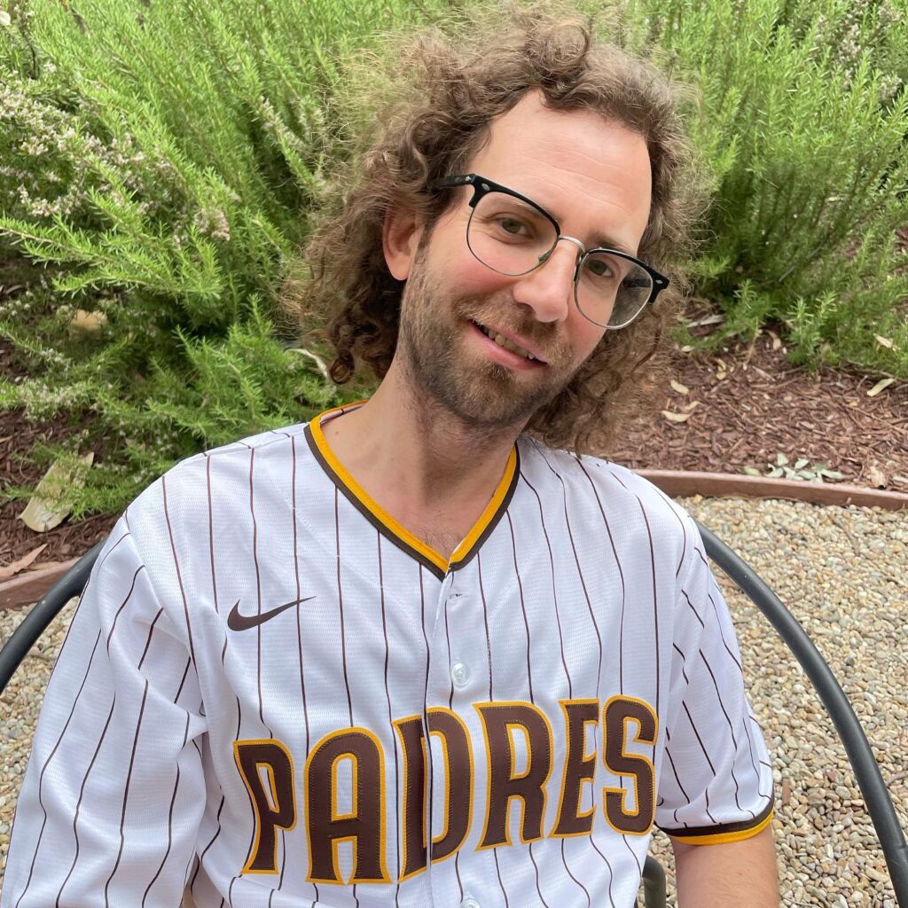 Who is Kyle Mooney married to?  Explore the wiki of him, wife and net worth