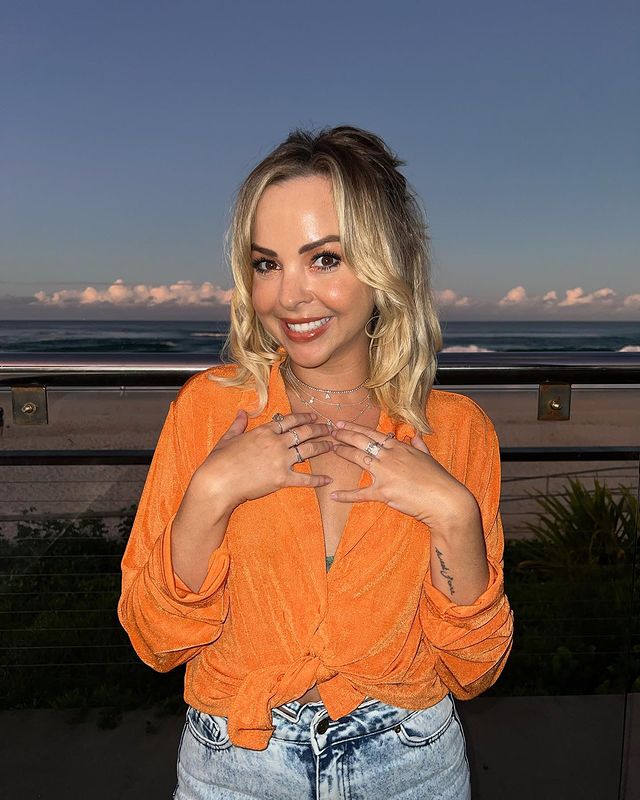 Are Angie Kent and Carlin still together?  Explore his wiki, age, dating and net worth