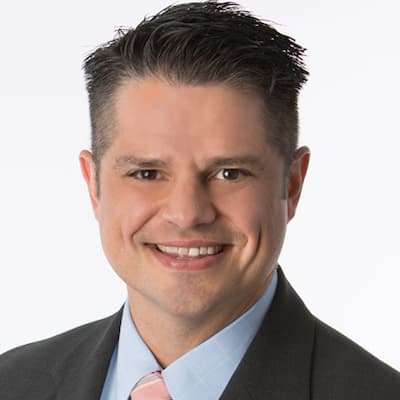 Dennis de la Peña Bio, Age, Family, FOX 7, Wife, Height, Salary, Net Worth