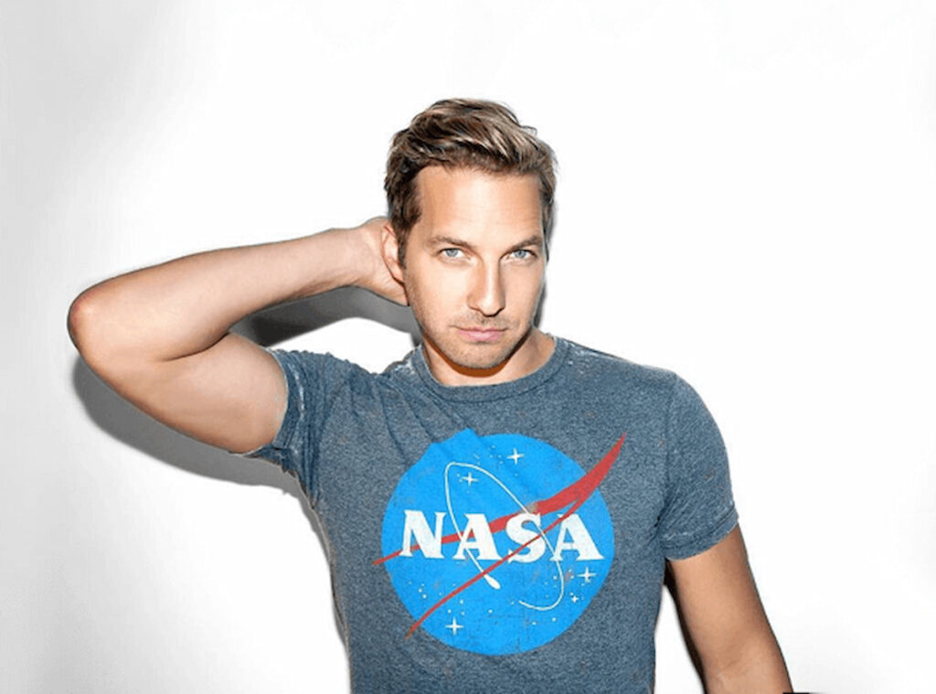 Ryan Hansen Bio, Age, Height, Weight, Wife, Family, Net Worth, Movies