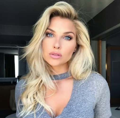 Melanie Collins Bio, NFL, CBS Sports, Age, Family, Husband, Height, Net Worth, Salary