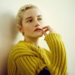 Julia Garner Net Worth – Hollywoodworth