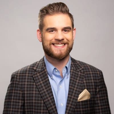 Carter Simoneaux Bio, Age, FOX 15, Wife, Family, Net Worth, Salary