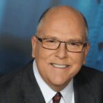 Tom Skilling Bio, Age, Wife, WGN, Family, Height, Salary, Net Worth
