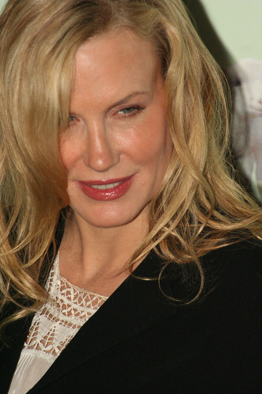 Daryl Hannah Net Worth – Hollywoodworth