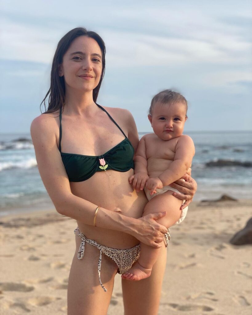 Alexa Nikolas Net Worth – Hollywoodworth