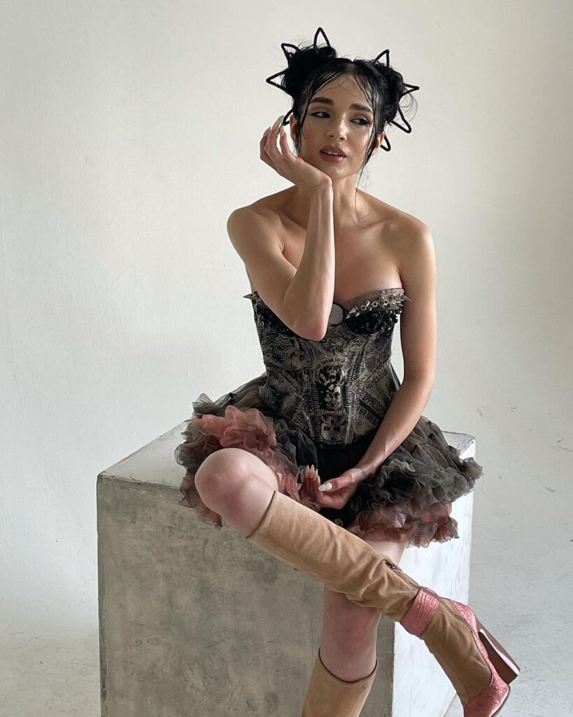 Poppy Net Worth – Hollywoodworth