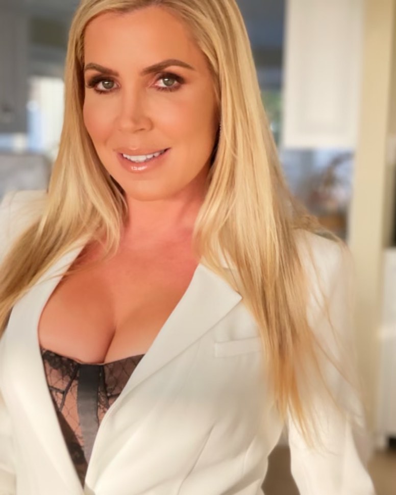 Net worth of Dr. Jen Armstrong