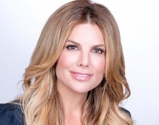 Liz Habib FOX11, Bio, Age, Family, Husband, Height, Net Worth, Salary