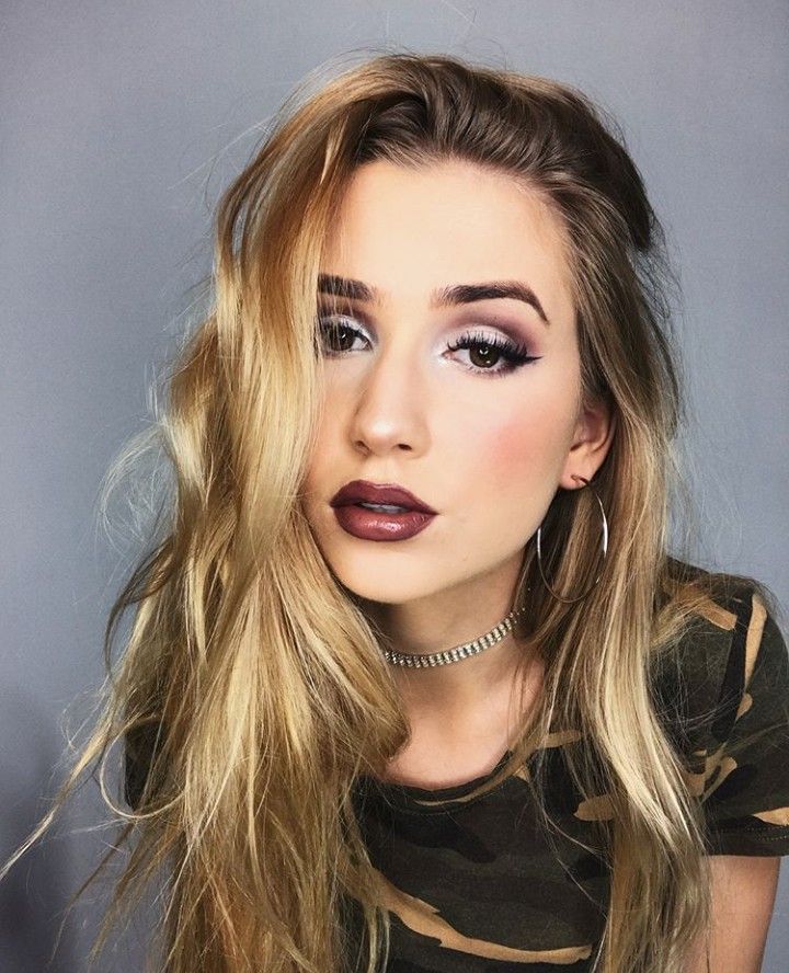 Mia Maples Net Worth – Hollywoodworth