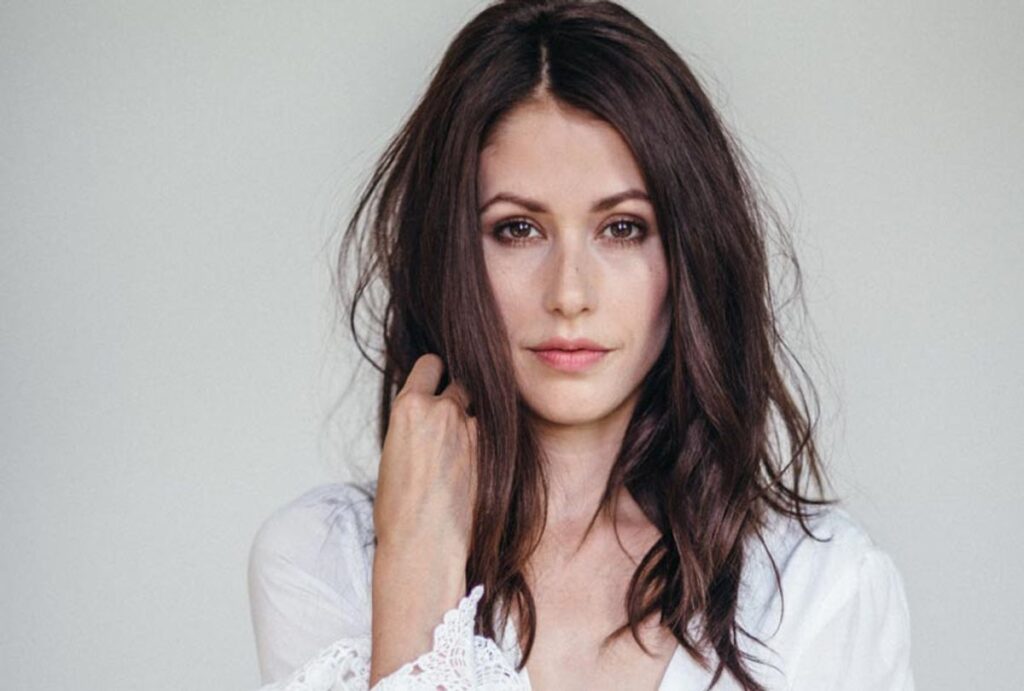 Amanda’s Crew Net Worth – Hollywoodworth