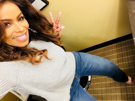 Toni Yates Bio, Age, Family, Husband, Net Worth, Nationality and WABC-TV