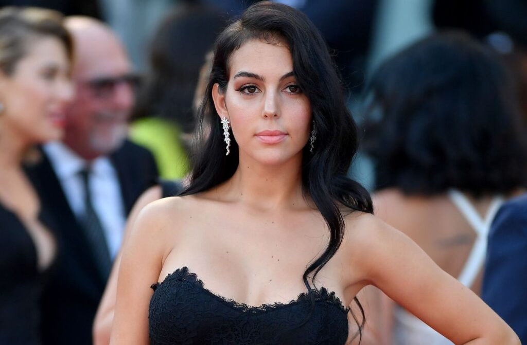 Georgina Rodriguez Net Worth – Hollywoodworth