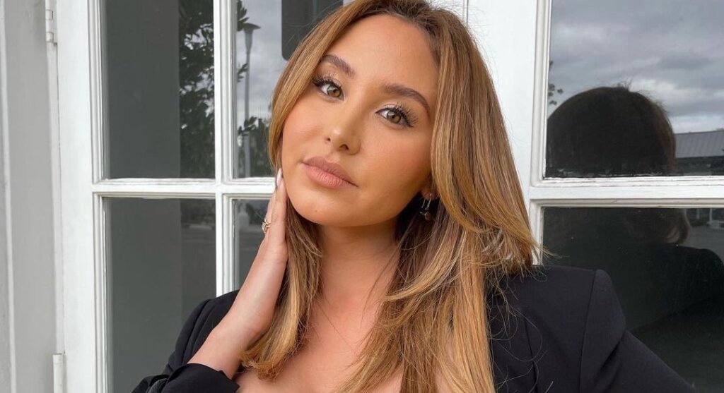 Catherine Paiz Net Worth – Hollywoodworth