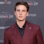 Carson Rowland leads a happy married life with his wife Maris Kenny