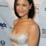 Julia Jones Net Worth – Hollywoodworth