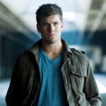Austin Stowell is rumored to be gay!  More about girlfriend and dating