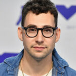 Jack Antonoff Net Worth – Hollywoodworth