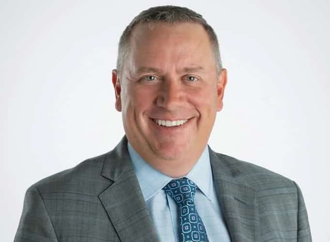 Bob Wischusen Bio, ESPN, Age, Family, Wife, Height, Net Worth, Salary