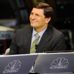 What is David Faber’s net worth?  Detail about your age, salary and personal life