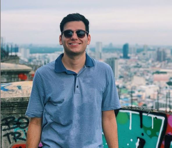 Mauricio Scott net worth?  Details about the age of him, wiki and mother