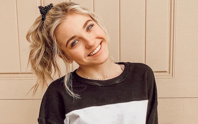 Brynn Rumfallo Bio, Age, Boyfriend, Height, Mom, Dance Moms, Net Worth