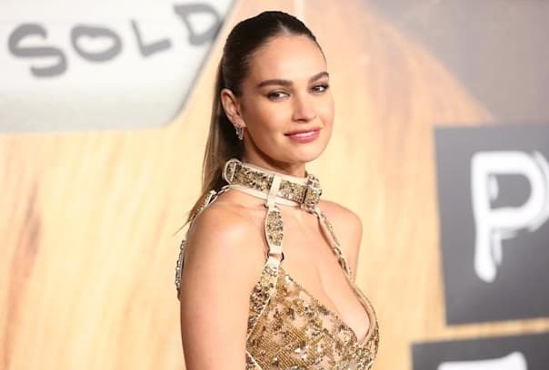 Lily James Bio, Age, Husband, Family, Height, Net Worth
