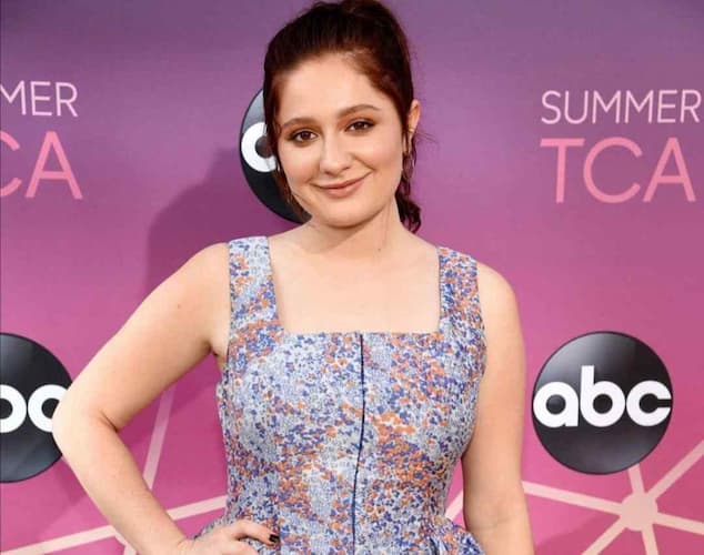 Emma Kenney Bio, Age, Family, Boyfriend, Height, Net Worth, Movies