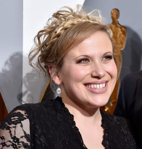 Carly Evans Bio, Age, Family, Brother, Husband, Height, Net Worth