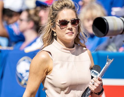 Jennifer Hale Bio, FOX, Age, Family, Husband, Height, Net Worth, Salary