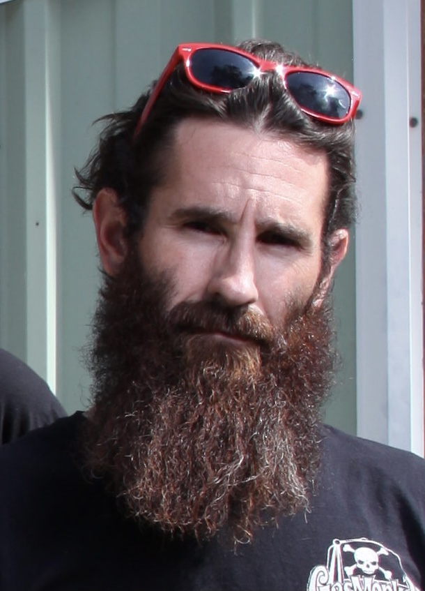 Is Aaron Kaufman Dating or Married?  Who is his girlfriend?
