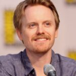 David Hornsby Bio, Age, TV Shows, Family, Movies, Wife, Net Worth