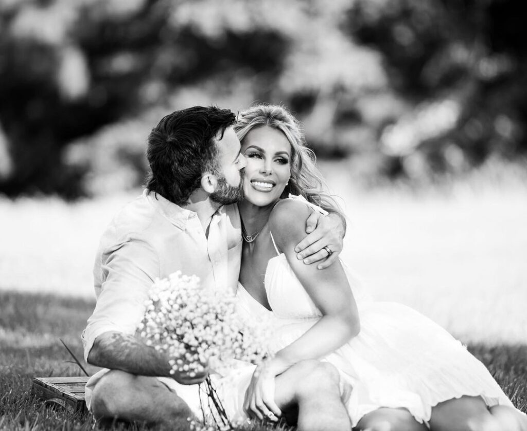 NASCAR driver Austin Dillon is married to his wife!  More about your wedding