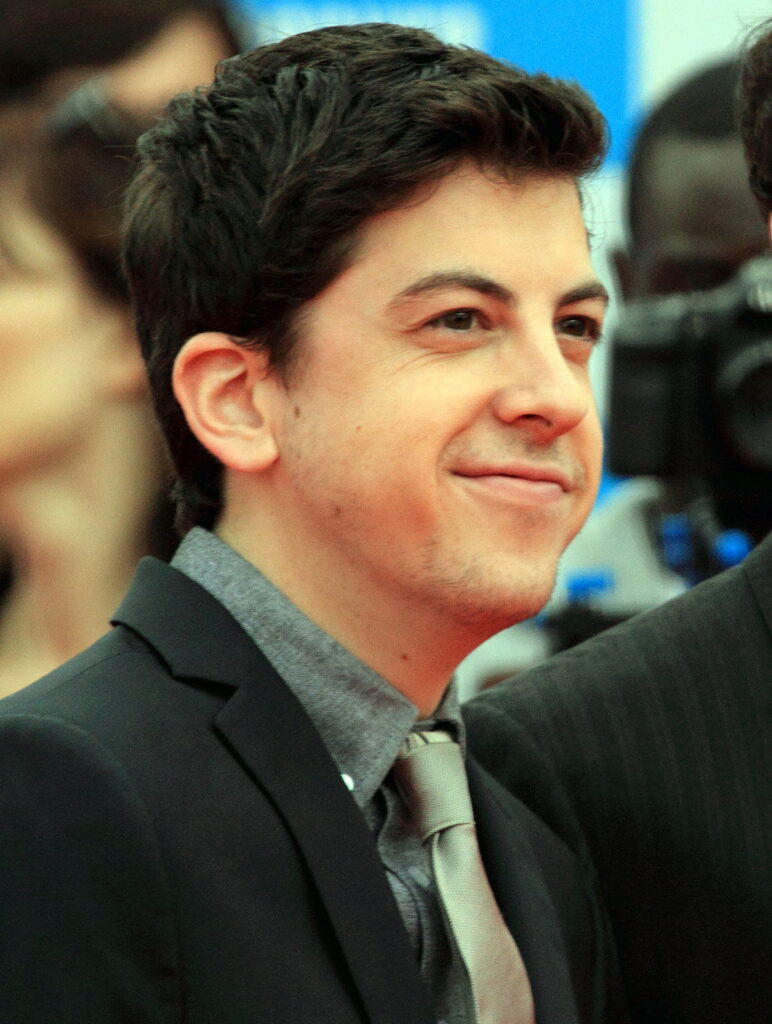 Is Christopher Mintz-Plasse dating someone?  Who is his girlfriend?