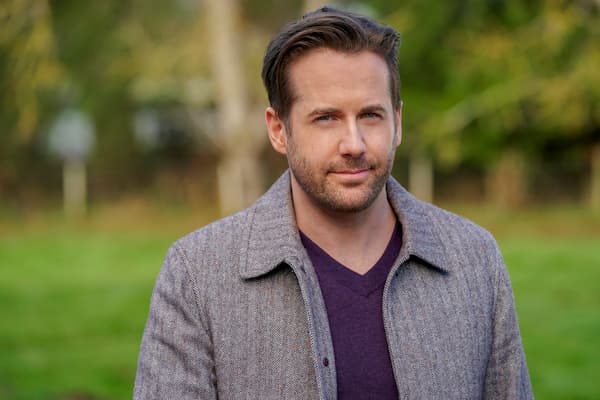 Niall Matter Bio, Age, Wife, Children, Family, Movies, Net Worth