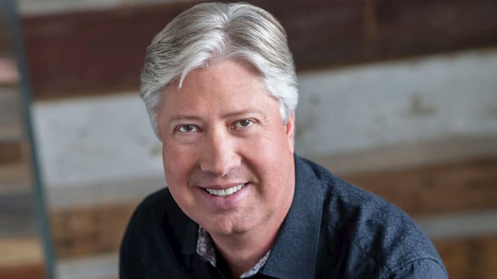 Pastor Robert Morris Bio, Age, Wife, Family, Height, Daughter, Net Worth