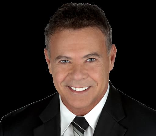 Randy Wallace Bio, Age, Wife, Family, Height, Fox 26, Net Worth, Salary