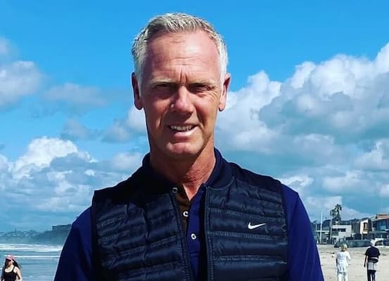 Warren Barton Bio, FOX, Age, Family, Husband, Net Worth, Salary