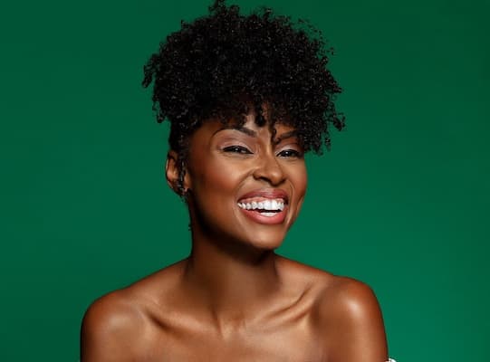 Jazmin Bailey Bio, Age, Husband, Family, FOX 8, Net Worth, Salary