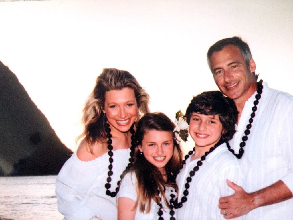 Roger Schaefer Bio, Age, Height, Weight, Wife, Salary, Net Worth